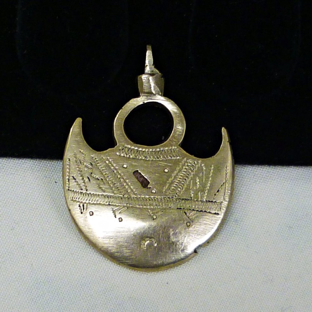 Vintage Moroccan Silver Pendant - Picture 4 of 5